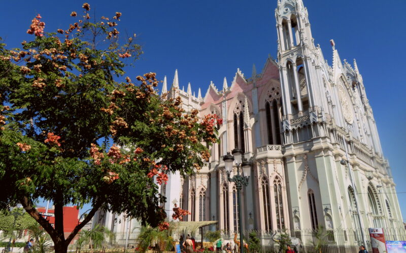 Templo Expiatorio, la “Notre Dame” de Guanajuato