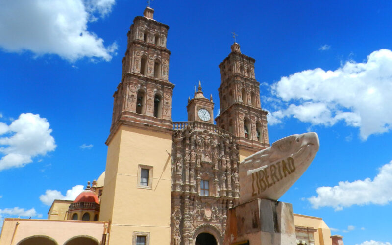 Dolores Hidalgo, Pueblo Adorado