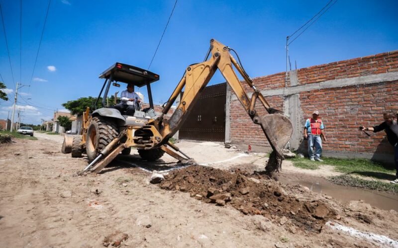 Inician ampliación de red de drenaje en San Juan de la Vega en Celaya