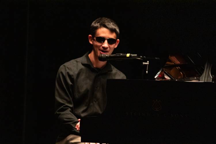 Pianista ruso se presentó por primera vez en el FIC en Guanajuato