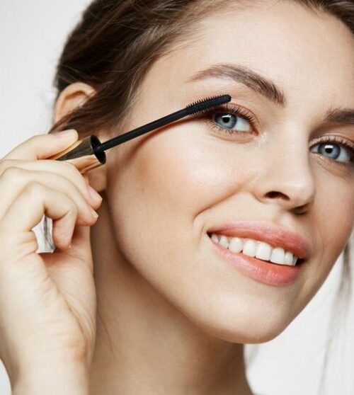 Crea un maquillaje completo con estos 5 básicos de belleza
