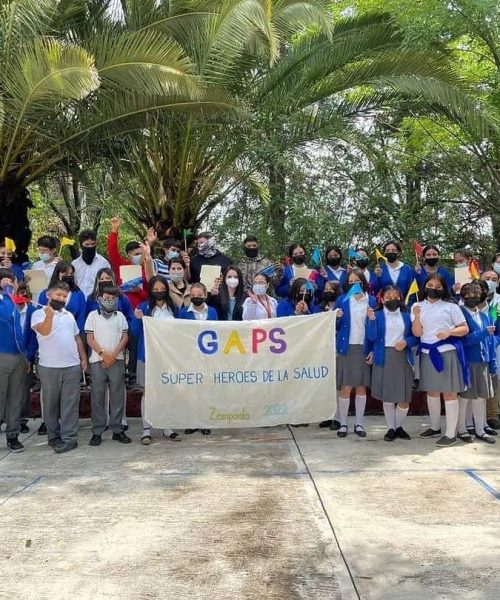 Ofrecen orientación a adolescentes para cuidar el bienestar de su salud física y mental