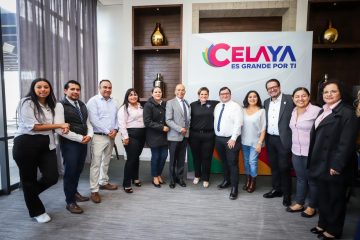 presentan guías digitales turísticas y requisitos para establecer un restaurante o bar en Celaya