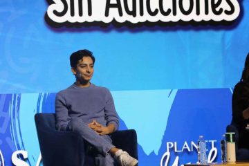 Donovan Carrillo patinador artístico olímpico en Congreso Internacional Vive sin Adicciones