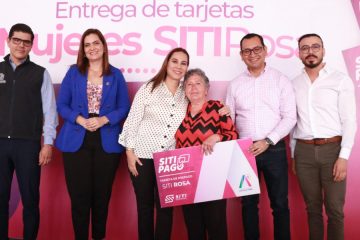 Entregan tarjeta SiTi Rosa a mujeres irapuatenses