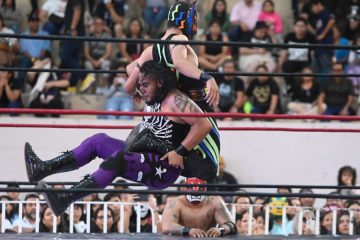 Celebran a papá con show de lucha libre en Irapuato