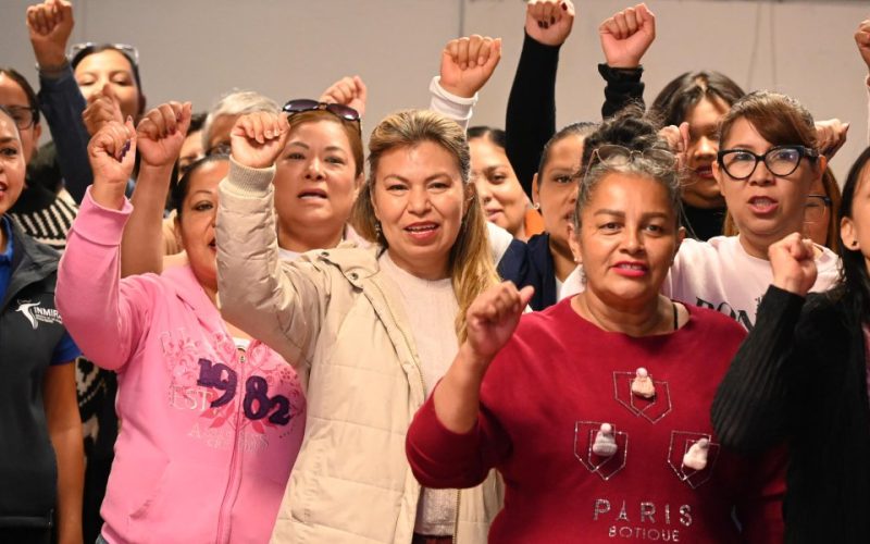 Fomentan independencia económica de mujeres irapuatenses con talleres