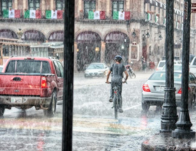 UG invita a cuidar el medio ambiente con sistemas de captación de agua de lluvia