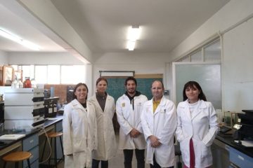 Investigadores UG desarrollan tecnología sostenible para el tratamiento de agua con luz solar