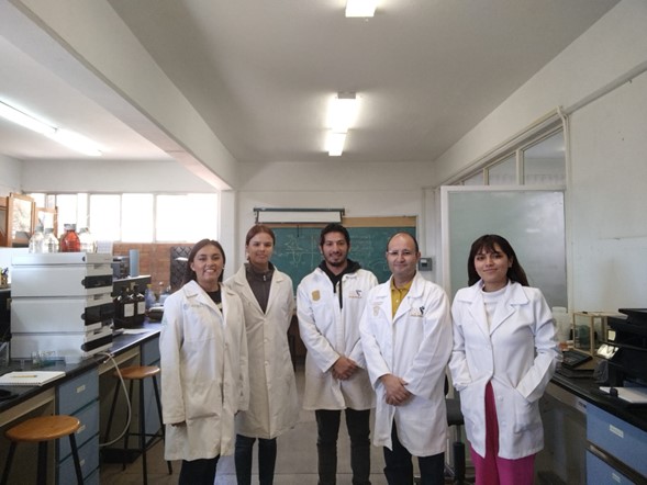Investigadores UG desarrollan tecnología sostenible para el tratamiento de agua con luz solar