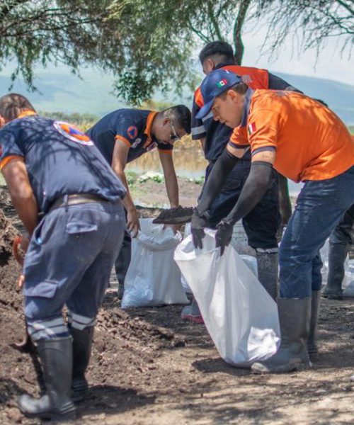 Autoridades municipales atienden afectación por lluvias en comunidad Tejamanil