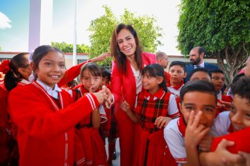 Alcaldesa de León anunció la apertura en próximos días de la convocatoria de la Beca Excelencia