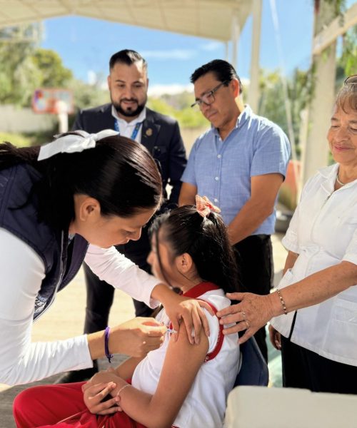 Continúa vacunación contra el Virus del Papiloma Humano en niños y niñas guanajuatenses