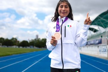 Recibe COMUDE León a deportista tras conquistar el Bronce en Panamericanos Junior