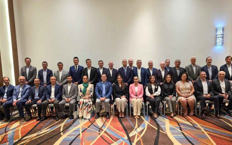 Gobernadora se reúne con sector empresarial para dialogar sobre proyectos estratégicos para el Estado