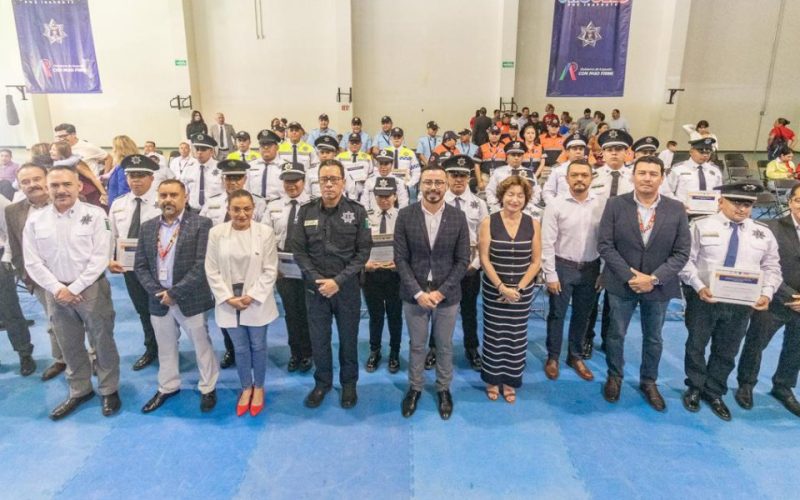 Reconocen a policías municipales irapuatenses