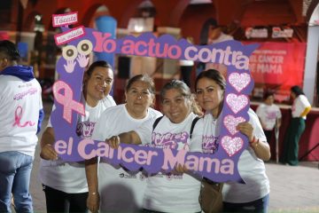 Generan conciencia sobre detección oportuna del cáncer de mama