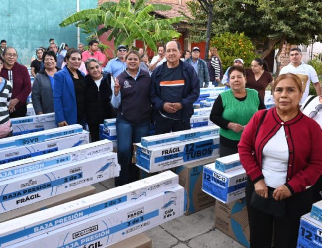 Mejoran calidad de vida de familias irapuatenses con calentadores solares