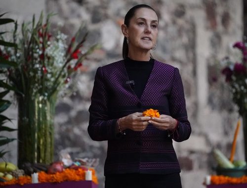 Claudia Sheinbaum: Este año la celebración del Día de Muertos está dedicada a las mujeres indígenas del país