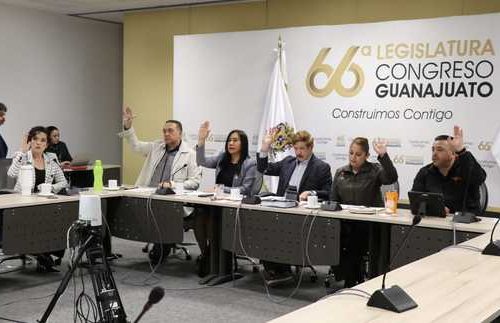 Aprueban dictamen para establecer el acoso sexual como falta administrativa grave