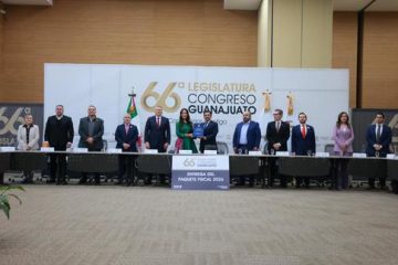 Poder Legislativo de Guanajuato recibe el Paquete Fiscal del Estado para el 2026