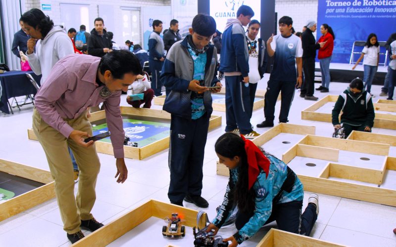 Estudiantes guanajuatenses conquistan primeros lugares en Torneo Estatal de Robótica Educativa