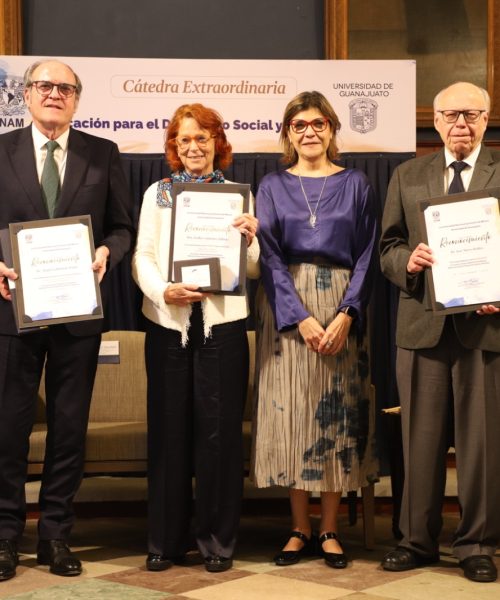 UG y UNAM impulsan educación en desarrollo social y humano