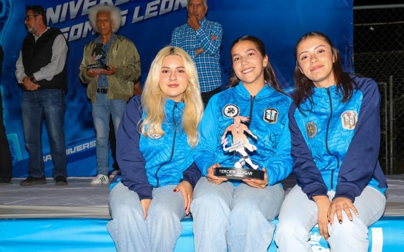 COMUDE León premia a ganadores de Liga Universitaria Somos León 2025