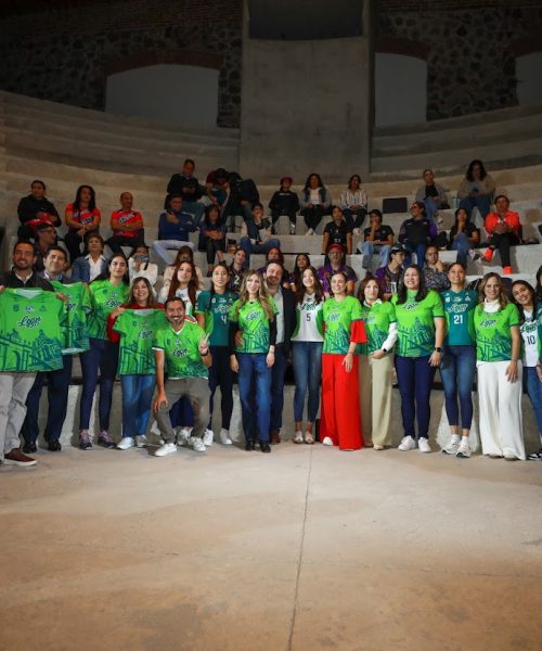 Presentan en León el equipo profesional femenil “Leonas”