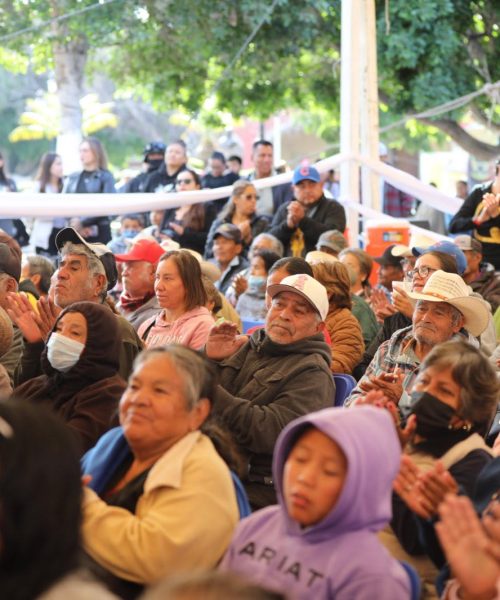 Brindan orientación y apoyo a través de Feria del Migrante en Juventino Rosas