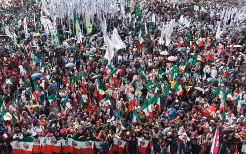 Más de 600 mil asistentes se reúnen en el Zócalo en apoyo a Claudia Sheinbaum