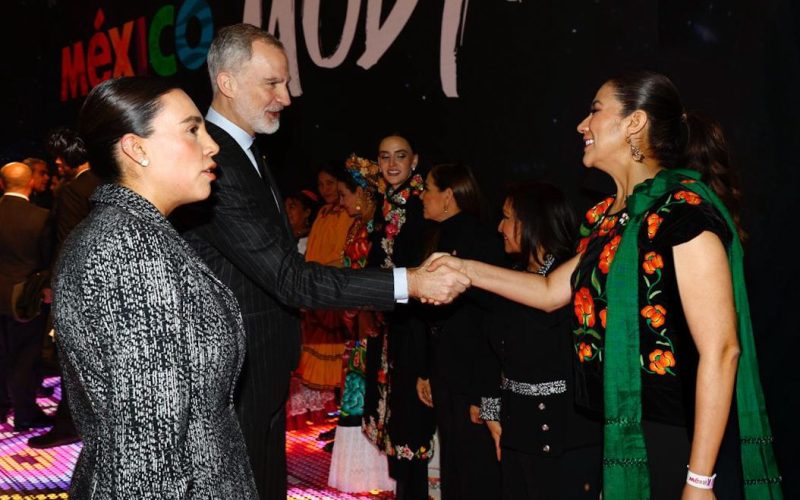 Anuncia Libia Dennise la nueva ruta área Bajío-Madrid