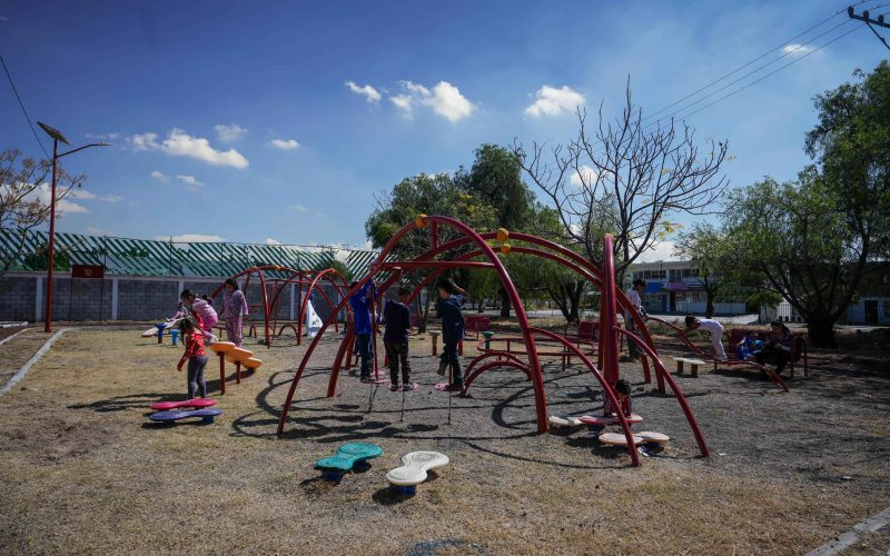 Rescatan y entregan espacio público en la colonia Villas del Bajío en Celaya