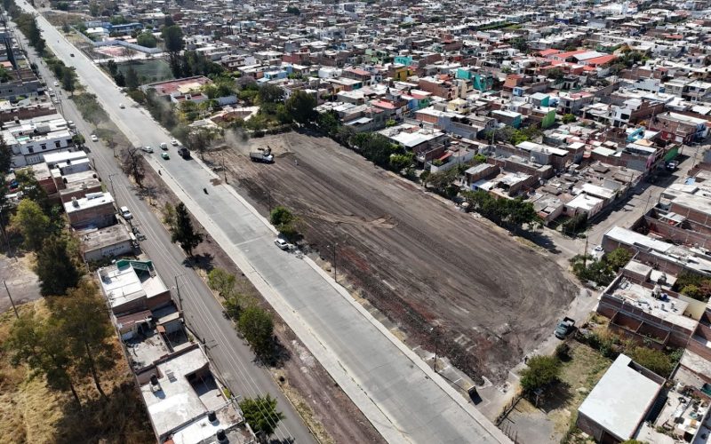 Salamanca fortalece infraestructura en el tianguis de Las Joyas