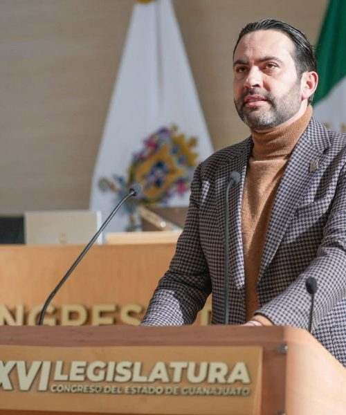 Aprueban dictamen de la solicitud de licencia del diputado Aldo Márquez