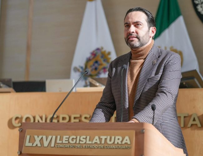 Aprueban dictamen de la solicitud de licencia del diputado Aldo Márquez