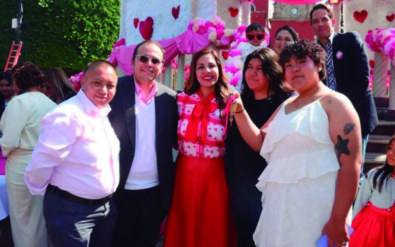 Parejas silaoenses unen legalmente sus vidas en las Bodas con Corazón