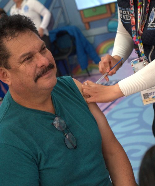 Personas mayores a 50 años no requieren vacunarse contra el sarampión