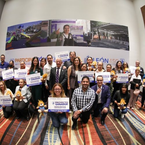 Reconocen a ciudadanos leoneses comprometidos y hacen realidad sus proyectos