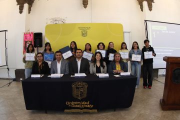 Premian a estudiantes en el 9º Concurso de Diseño de Cartel de Cultura del Agua, “Agua y Género”