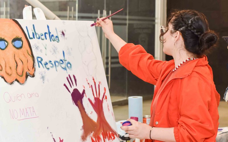 Reconocen la fuerza, la determinación y la creatividad de las mujeres exposición universitaria