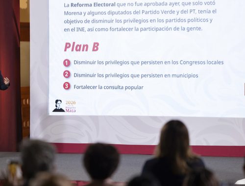 Claudia Sheinbaum enviará Plan B de Reforma Electoral para disminuir privilegios en congresos locales, municipios y fortalecer la consulta popular