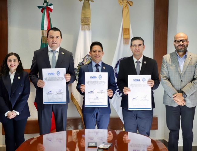 Firman UVEG y DIF Estatal convenio para fortalecer capacidades y ampliar el impacto social en Guanajuato