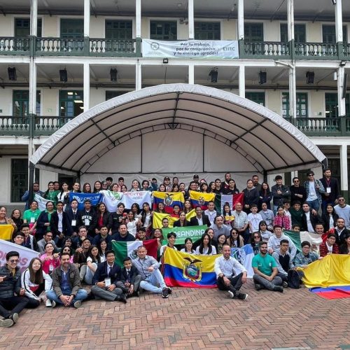 Estudiantes guanajuatenses obtienen varias medallas en concurso Infomatrix 2025-2026