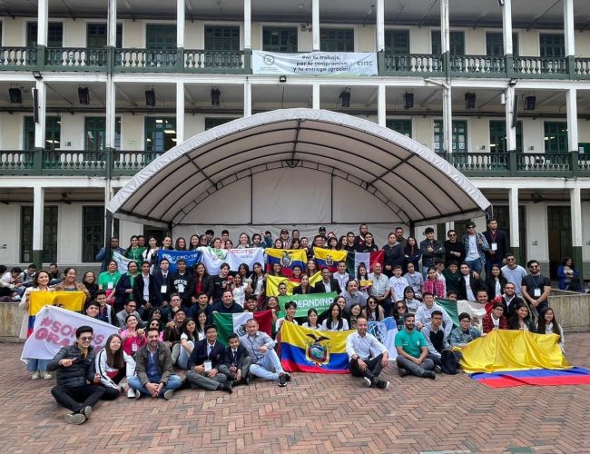 Estudiantes guanajuatenses obtienen varias medallas en concurso Infomatrix 2025-2026