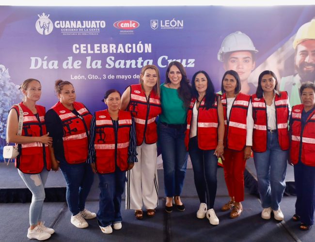 En el Día de la Santa Cruz, Gobernadora reconoce a quienes construyen el futuro de Guanajuato