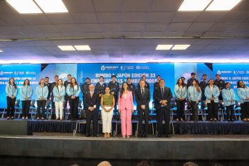 Viajan 23 jóvenes destacados a Japón para representar con orgullo a Guanajuato
