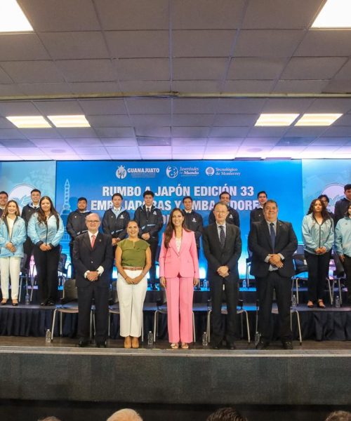Viajan 23 jóvenes destacados a Japón para representar con orgullo a Guanajuato