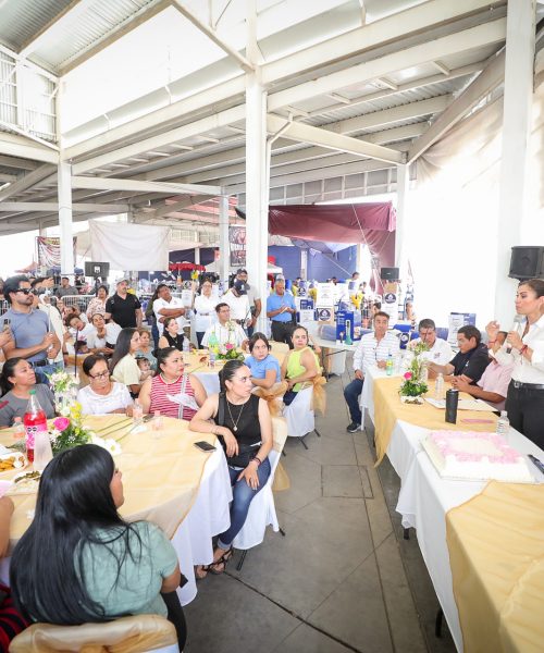 Mamás comerciantes, el motor que fortalece a León desde los tianguis