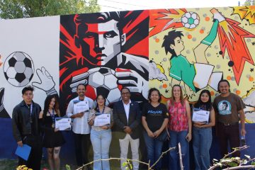 Comunidad universitaria participa en estrategia “Tequios por la Paz” con temática del Mundial
